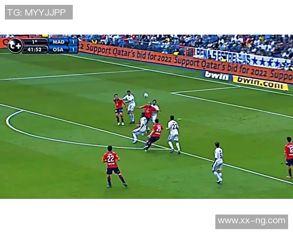 姆巴佩精彩过人引发冲突博伊罗愤怒推倒对手场面失控